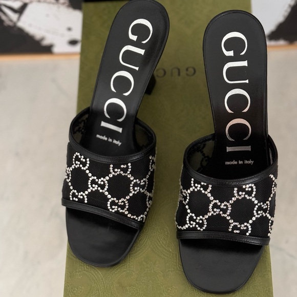 Gucci GG Monogram Rhinestone Crystal
Mesh Mules Heels NWT size 36 - Picture 7 of 10